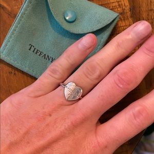 Tiffany & co return to Tiffany heart ring, size 5.5